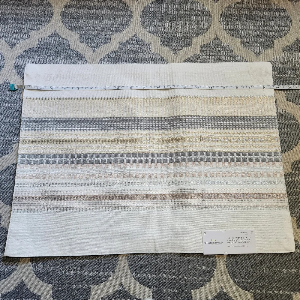 NEW Threshold Placemats machine washable (bundle of 8) off-white